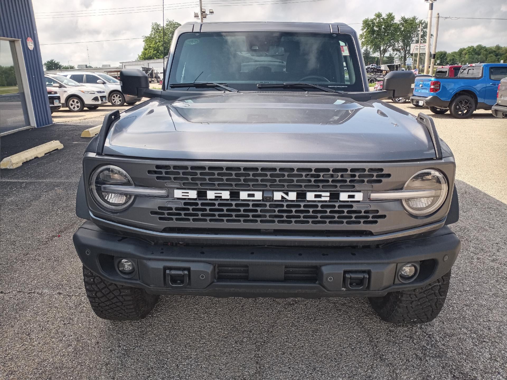 2023 Ford Bronco Base 4 Door Advanced 4x4 in Carbonized Gray Metallic — front three-quarter view